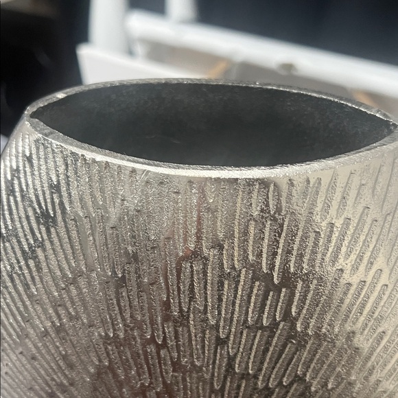 Textured Silver Vase - Picture 2 of 6